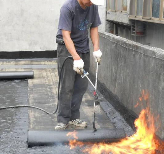 防水卷材施工的三個(gè)通病 | 建筑防水專業(yè)委員會(huì) | 臨沂市建設(shè)工業(yè)產(chǎn)品