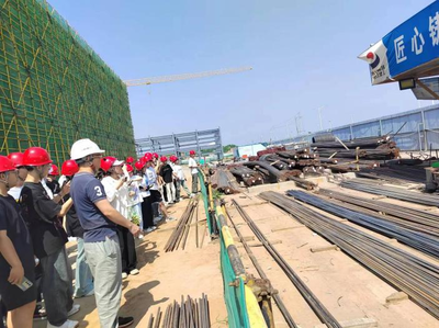 建筑工程學院組織工程管理專業(yè)學生開展認識實習教學活動