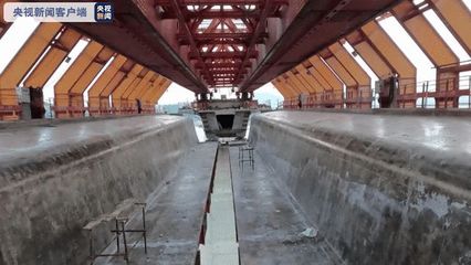 國內(nèi)時速350公里高鐵最大跨度移動模架完成海上制梁任務(wù)